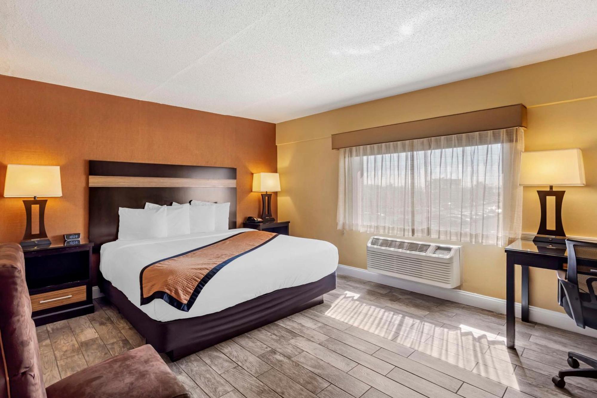 Best Western Plus Newark Airport West Exterior photo